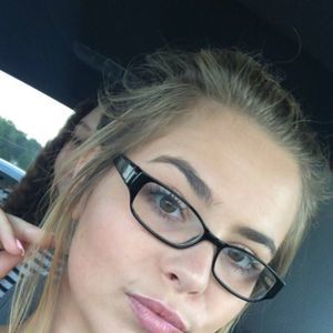 Meet your Posher, Hailey